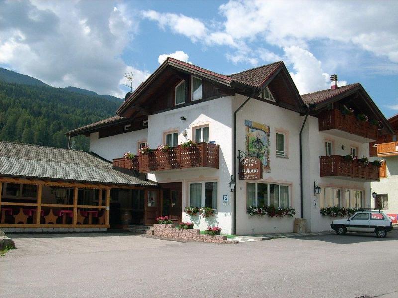 Hotel La Noria Commezzadura Eksteriør billede
